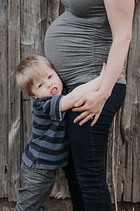 Maternity Photoshoot in Tara. Owen Sound maternity photographer. Grey Bruce maternity photographer. Maternity photography.